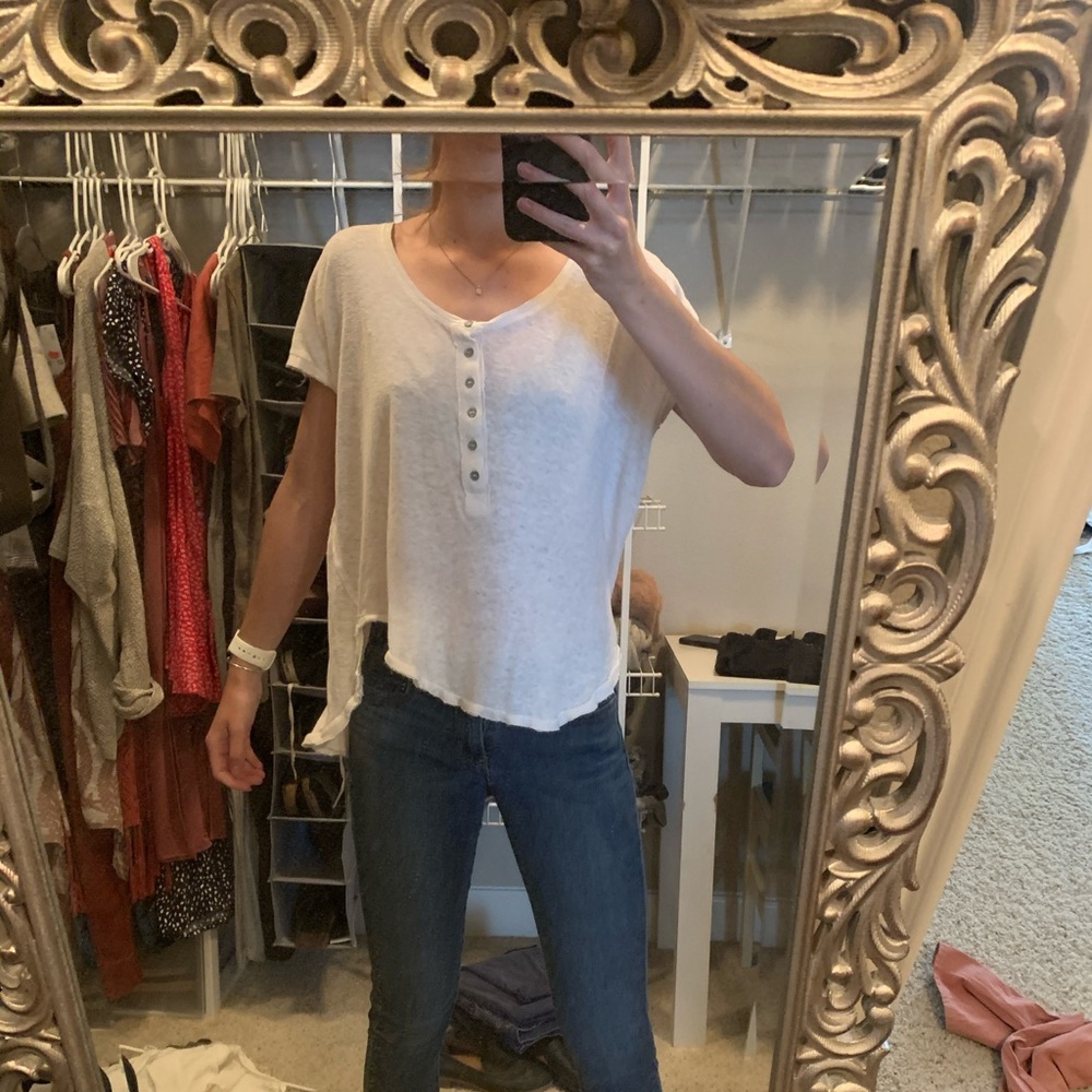 White flowy T-shirt